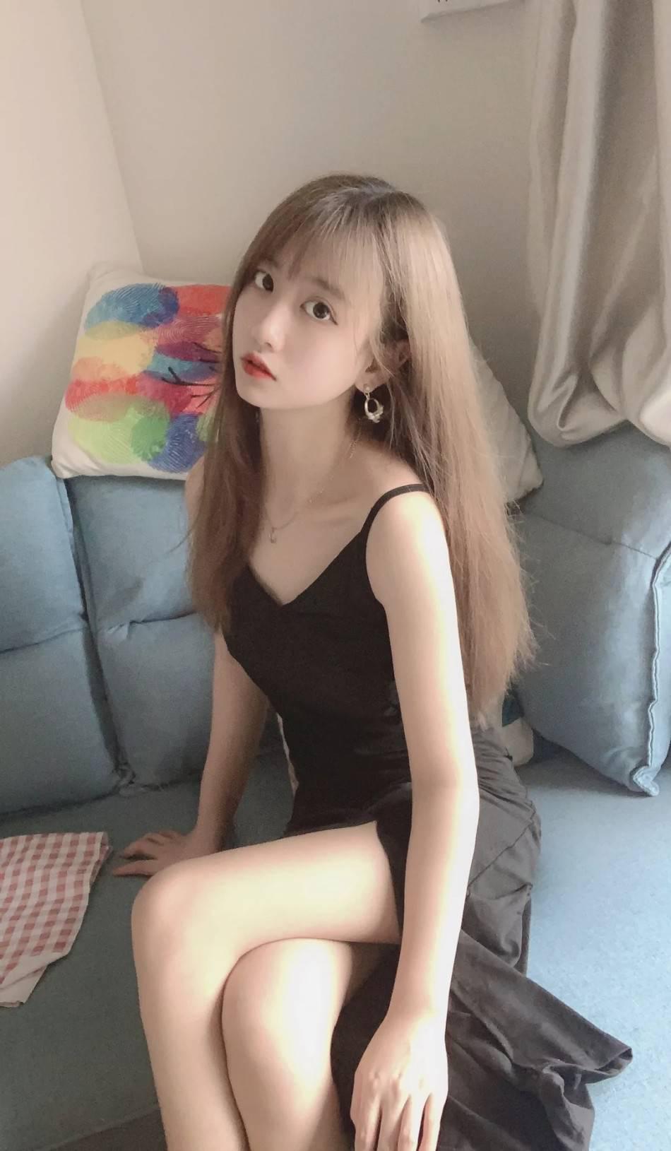 浦东区极品妹子，夺命的下体，迷人的面孔