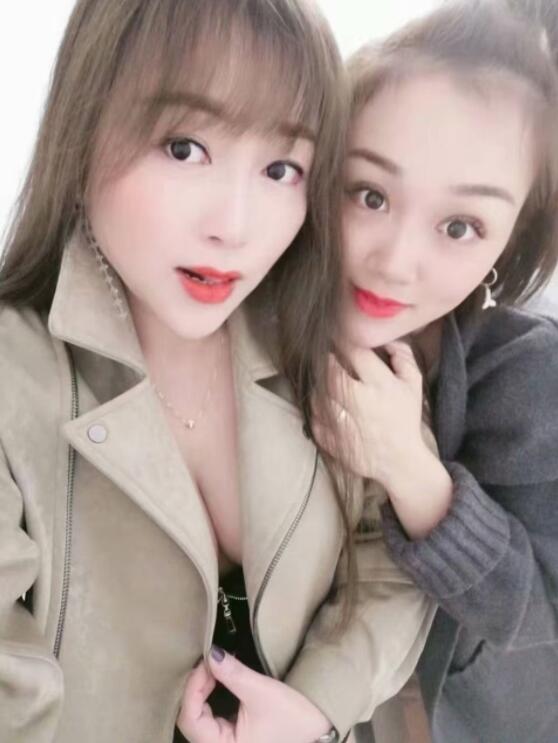 普陀极品大奶双飞美女